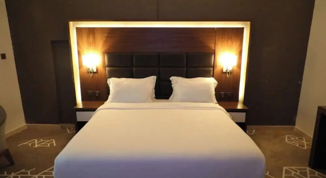 Трёхместный полулюкс Taj Al-Wajh Hotel