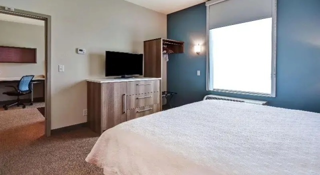 Номер Standard Home2 Suites by Hilton Springfield North