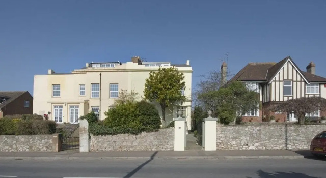 31 Salterton Road