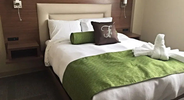 The Florian Hotel, Book Hotel Blanc Sablon 