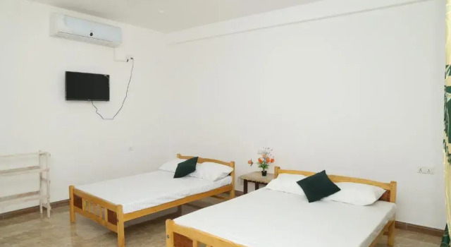 Семейный номер Standard с балконом Nilaveli Star View Hotel
