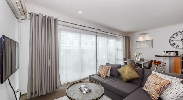 Апартаменты c 1 комнатой с балконом Premium 1BR Apartment at Princes Wharf