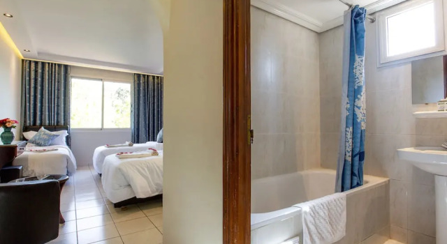 Двухместный номер Standard с балконом Hotel Akabar