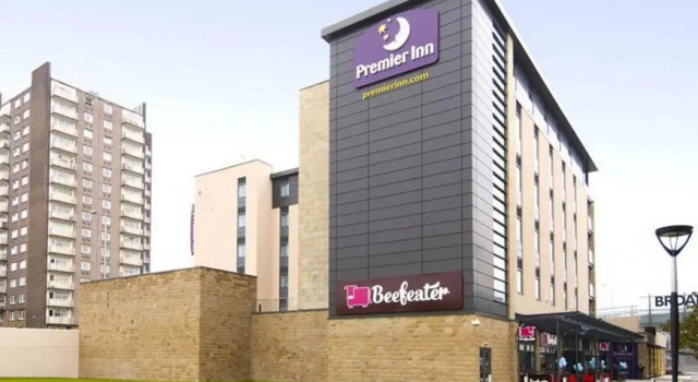 Номер Standard Premier Inn Halifax Town Centre