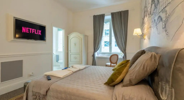 Двухместный номер Deluxe Capital Rooms