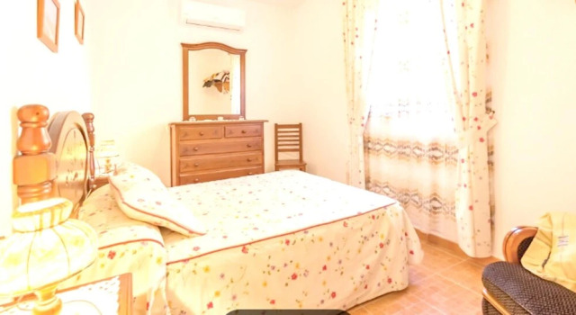 Chalet With 2 Bedrooms in El Gastor, With Wonderful Lake View and Furnished Terrace - 120 km From the Beach, Забронировать Шале Виллы Эль-Гастор, Вилла