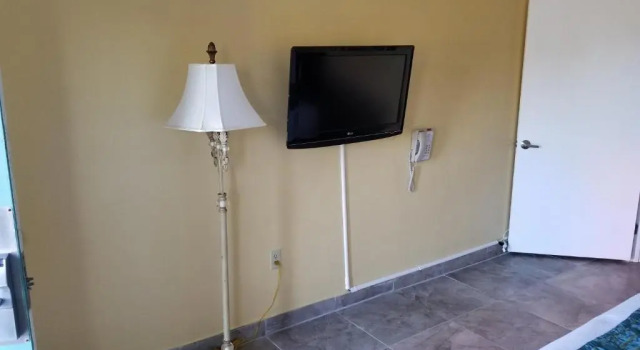 Одноместный номер Standard Shining Light Inn & Suites
