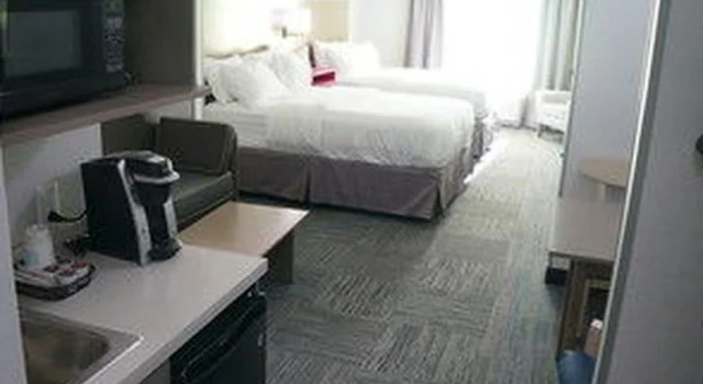 Люкс с 2 комнатами Holiday Inn Express & Suites Shippensburg by IHG