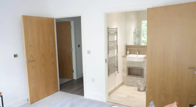Luxury London Royal Wharf Apartment, Varaa Huoneisto Asunnot kohteessa Merseyside, Huoneisto