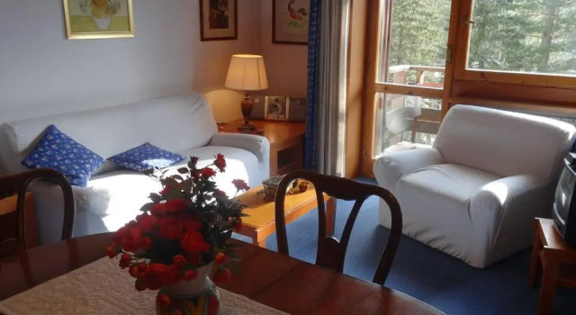 Appartamento di Montagna - Residence 'La Ginestra', Book Apartment Hotels in Abruzzo with Parking, Parking