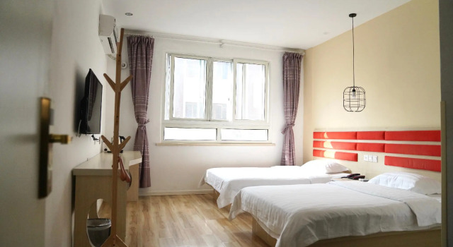Двухместный номер Standard The Phoenix Hostel Shanghai