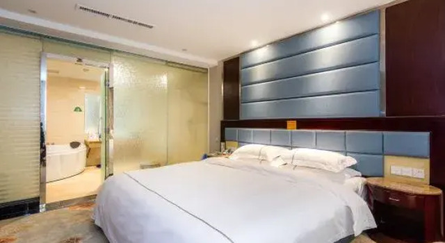 Люкс Deluxe Pengcheng International Hotel