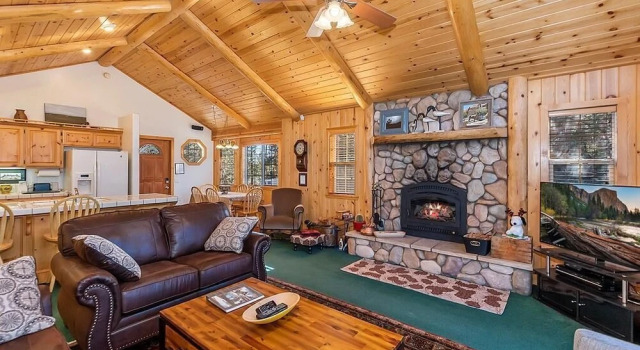 025 - Pacific Crest Trail Cabin