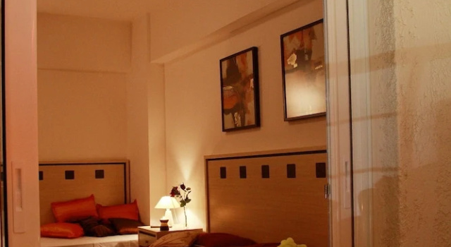 Трёхместный номер Standard с балконом Nancy Hotel