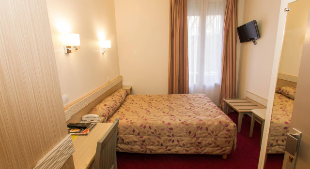 Hotel Lilas Gambetta, Забронировать Отель Отели Парижа 3 звезды, 3*