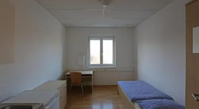 Montagehotel Living@Linz, Book Hotel  