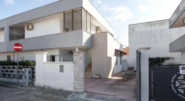 Casa vista mare direttamente in spiaggia m237