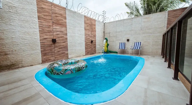 Коттедж Casa em Jacum com Piscina 5 Suites e Fliperama