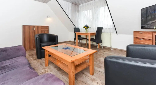 Апартаменты Ferienwohnung Haus zum Seehund mit Pool, Garten und Tischtennisplatte