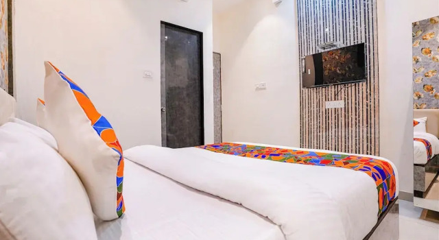 Fabexpress Dhanlaxmi Residency, Забронировать Отель Отели штата Махараштры 3 звезды, 3*
