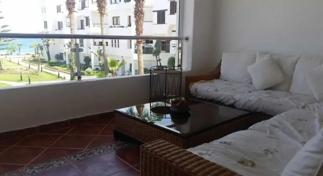 Lbn Fnidek, Rezerwuj Apartament Hotele w Tanger-Tetouan z parkingiem, Parking