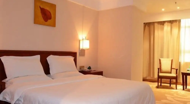 Двухместный номер Standard GreenTree Inn DongGuan HouJie wanda Plaza Hotel