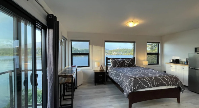 Номер Standard с балконом и oceanfront Shore Thing