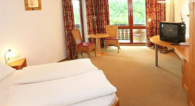 Gasthof zum Kreuz in Furtwangen, Rezervovat Hotel Furtwangen Black Forest
