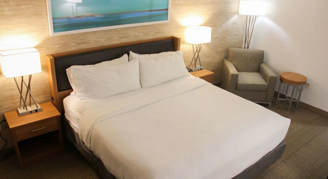 Sonesta Anaheim Resort Area, Забронировать Курортный отель Отели Анахайм с бассейном, рядом с Business Expo Center, Бассейн