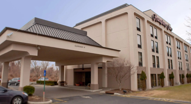 Номер Standard Hampton Inn Ridgefield Park