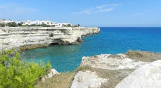 Hotel Sulla Spiaggia, Book Hotel Melendugno Salento