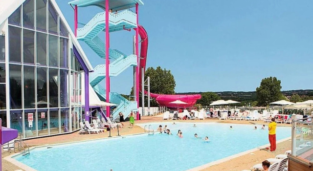 Great 8 Person Family Holiday Home At Combe Haven, Забронировать Отель Отели Исторического графства Суссекса с парковкой, Парковка