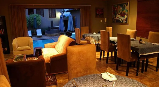 Номер Deluxe East View Guesthouse
