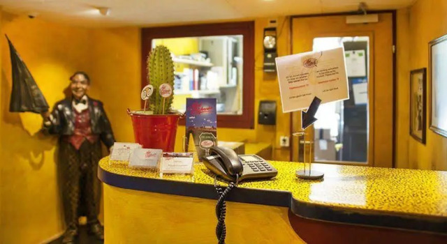 Hotel California, Забронировать Отель Отели Цюриха с завтраком, рядом с Швейцарский национальный музей, Завтраки