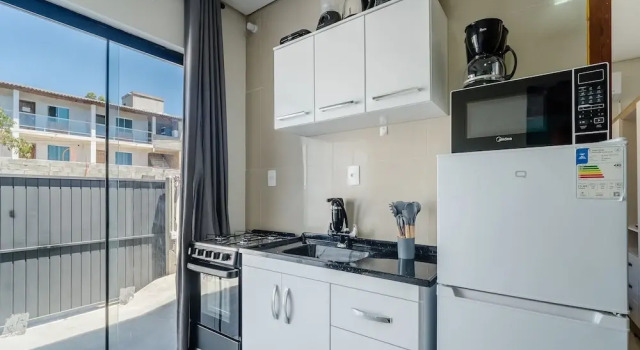 Apt w/ 1 Bedroom and Air Conditioning Irn0103