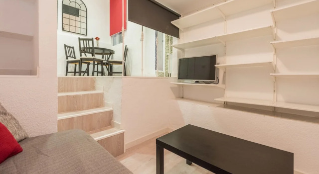 Apartamento Loft Montserrat 1, Забронировать Апартаменты/квартира Апартаменты Мадрида, рядом с Asociación Española de Cooperación Europea, Апартаменты/квартира