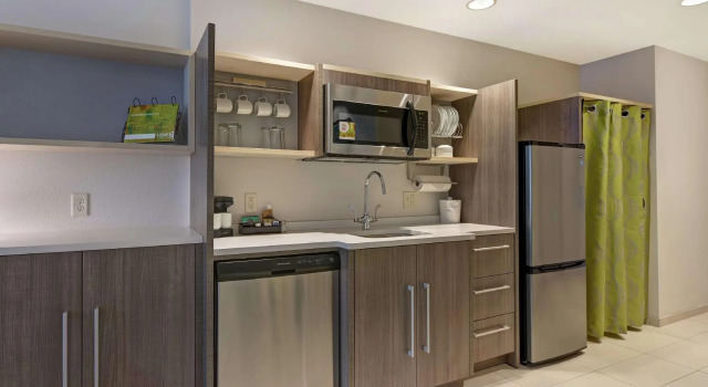 Двухместный люкс Home2 Suites by Hilton West Palm Beach Airport, FL