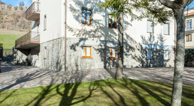 Case Tevere, Reserva ahora Apartamento Hoteles en Verghereto con aparcamiento, Aparcamiento