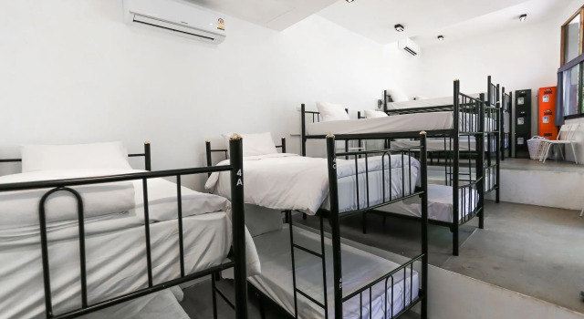 Paradise Beach Backpackers Hostel, Забронировать Хостел Отели Южного Таиланда с парковкой, Парковка