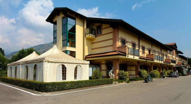 Одноместный полулюкс Vald Hotel
