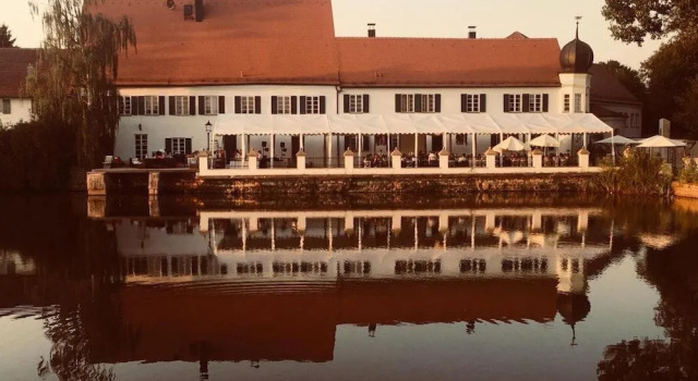 Schloss Otting, Buchen Sie Hotel Hotels in Bayern mit Parkplatz, Parkplätze