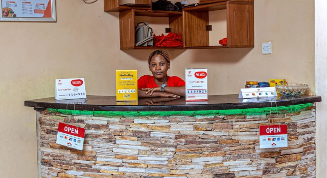 Lounge Hotel Matugga, Book Hotel Kampala 