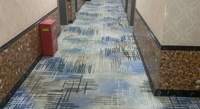 yuewutong hotel, Prenota Hotel Hotel a Xinjiang con parcheggio, Parcheggio