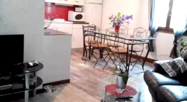 House With 3 Bedrooms in Villeneuve, With Enclosed Garden and Wifi, Buchen Sie Hotel Villeneuve-d'Aveyron Languedoc-Roussillon