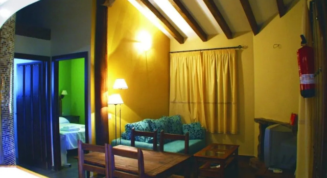 Estudios Manolo, Book Apartment Hotels in Extremadura with a Pool, Swimming Pool