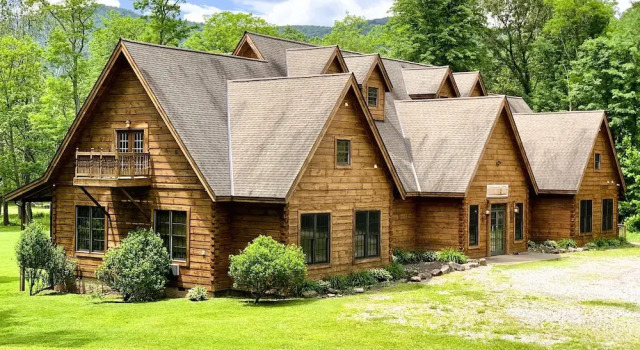 Люкс с балконом Elk Springs Resort