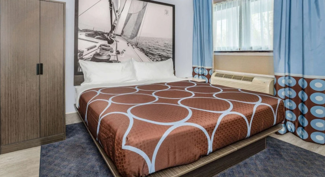 Номер Standard Super 8 by Wyndham Lindenhurst