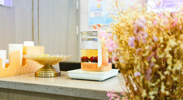 Hanting Hotel Shaoxing City Square Luxun Guli, Rezerwuj Hotel Shaoxing Zhejiang, w pobliżu Shaoxing Railway Station