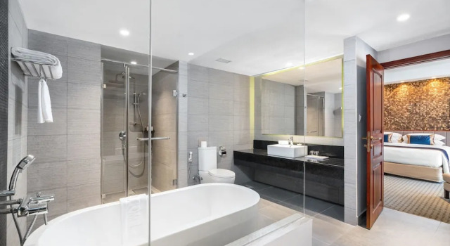 Люкс Premier Yangon Thanlwin Hotel