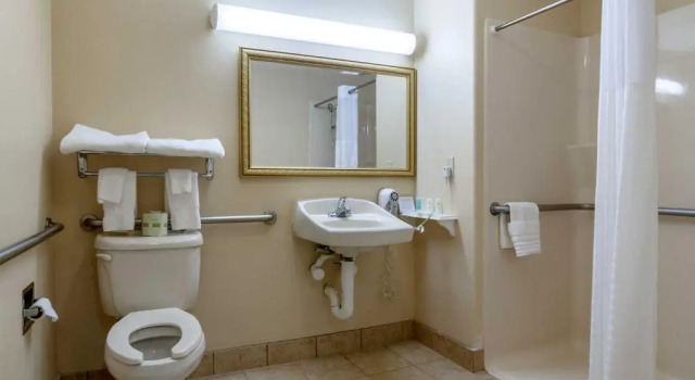 Номер Standard Super 8 by Wyndham Great Bend